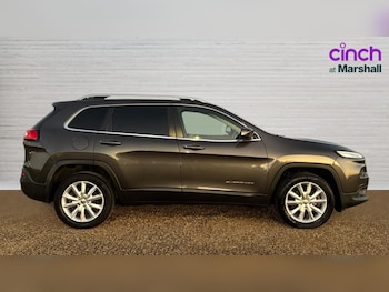 Used Jeep Cherokee 2015 for sale - 76999280: Photo