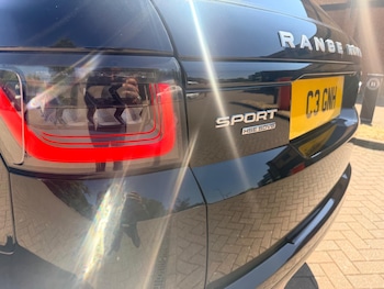 Used Land Rover Range Rover Sport 2018 for sale - 79209250: Photo