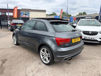 Used Audi A1 2011 for sale - 79383596: Photo