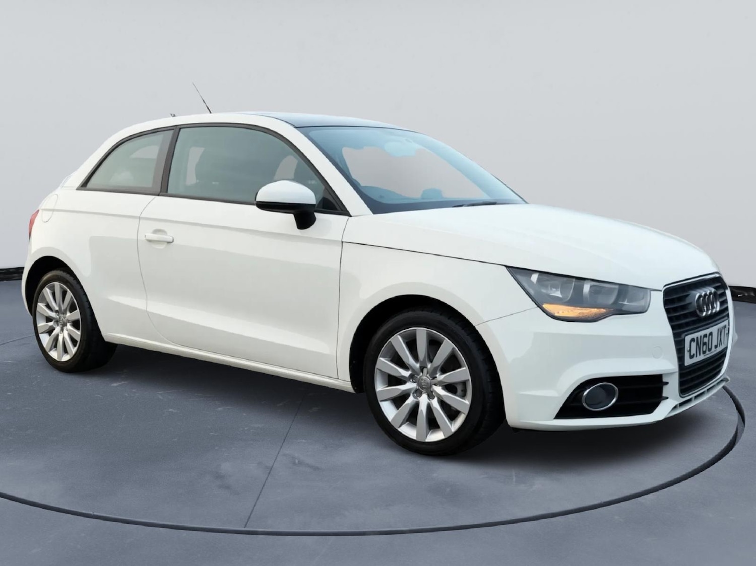Used Audi A1 2010 for sale - 77578521: Photo 2