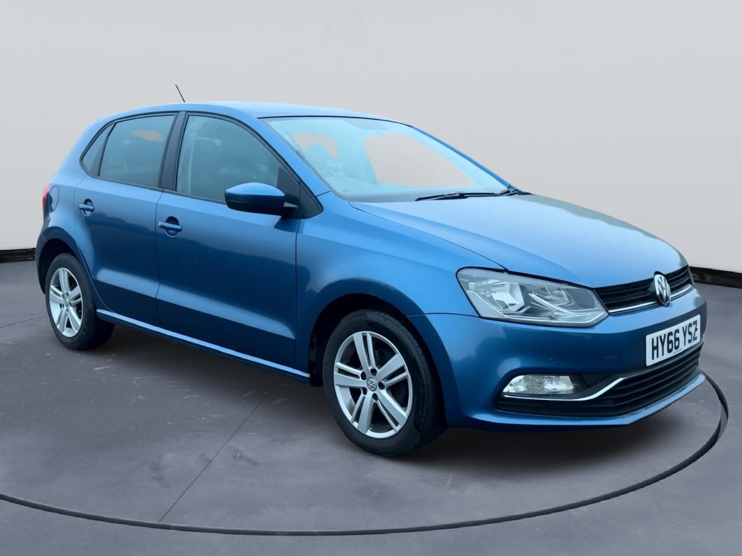 Used Volkswagen Polo 2016 for sale - 77617168: Photo 2