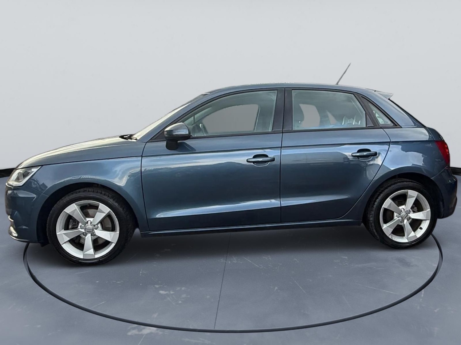 Used Audi A1 2017 for sale - 77590020: Photo 4