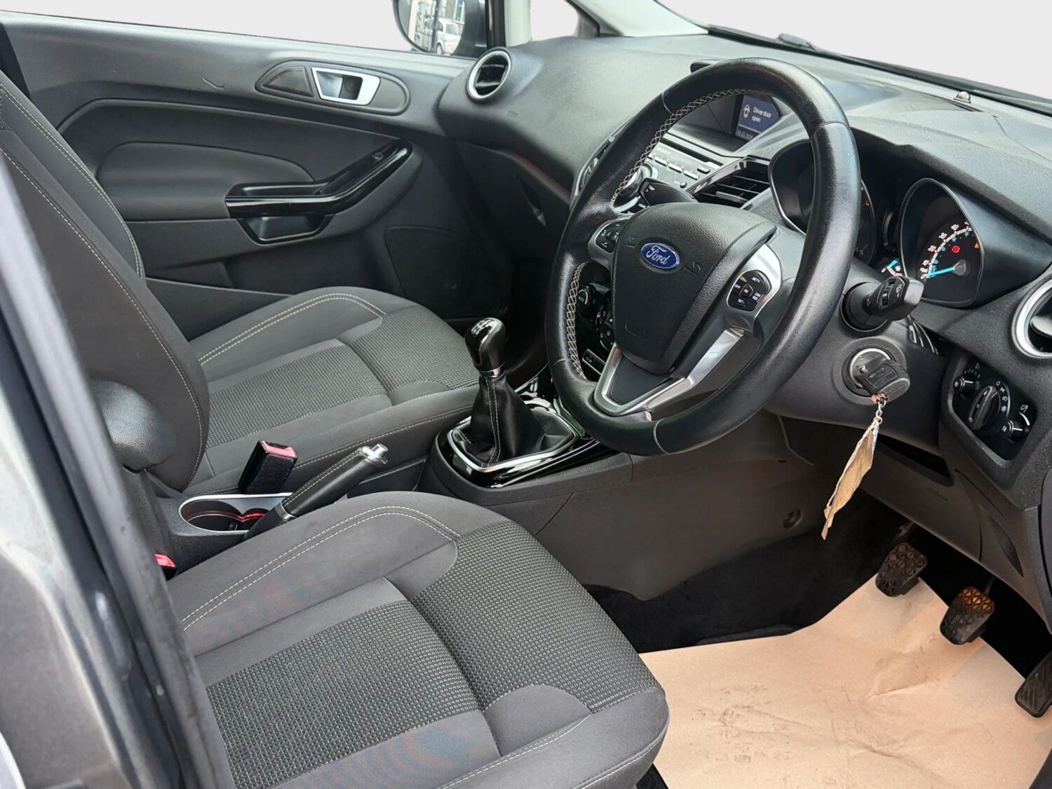 Used Ford Fiesta 2017 for sale - 77819975: Photo 9