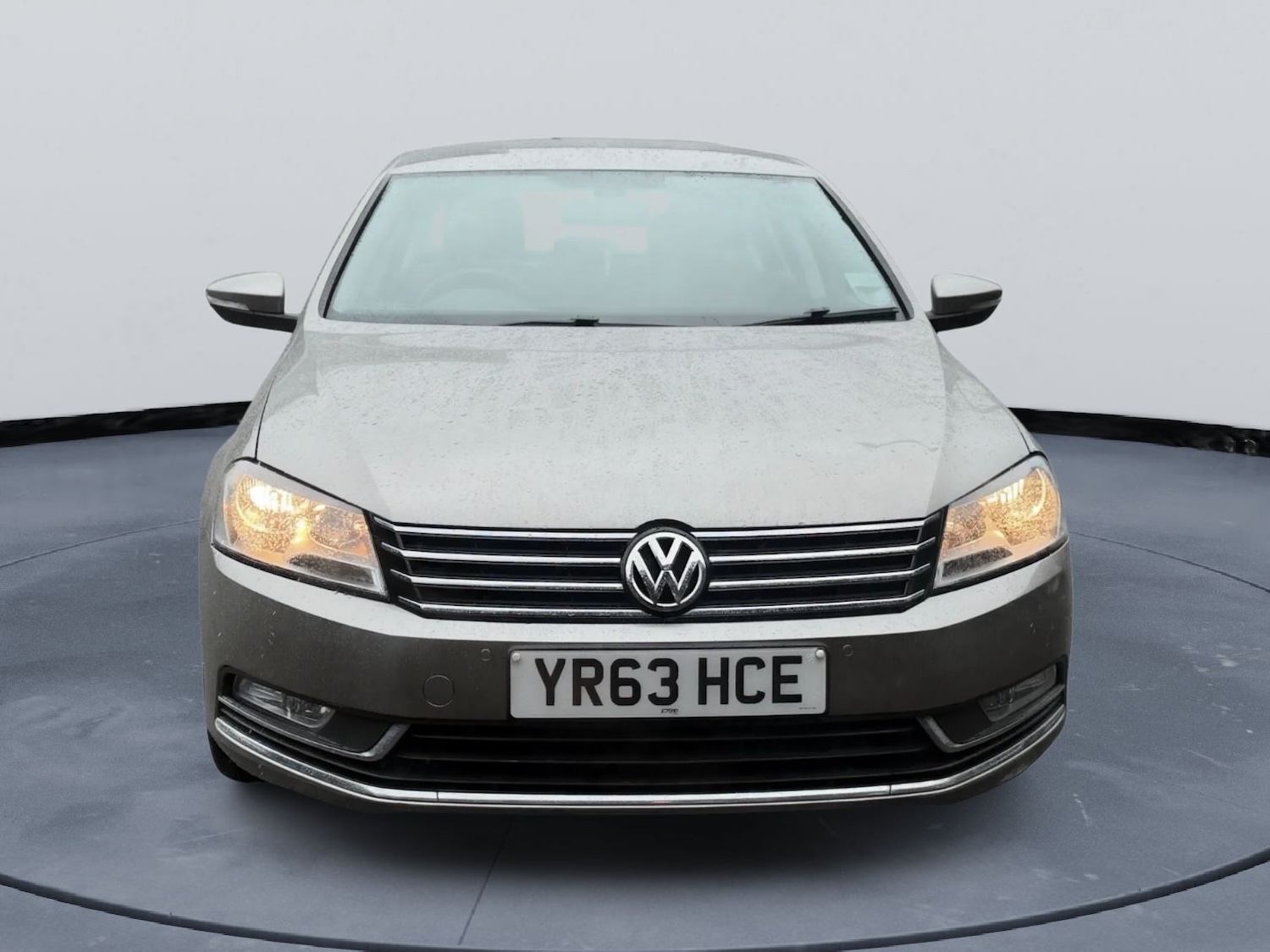 Used Volkswagen Passat 2013 for sale - 77888392: Photo 2