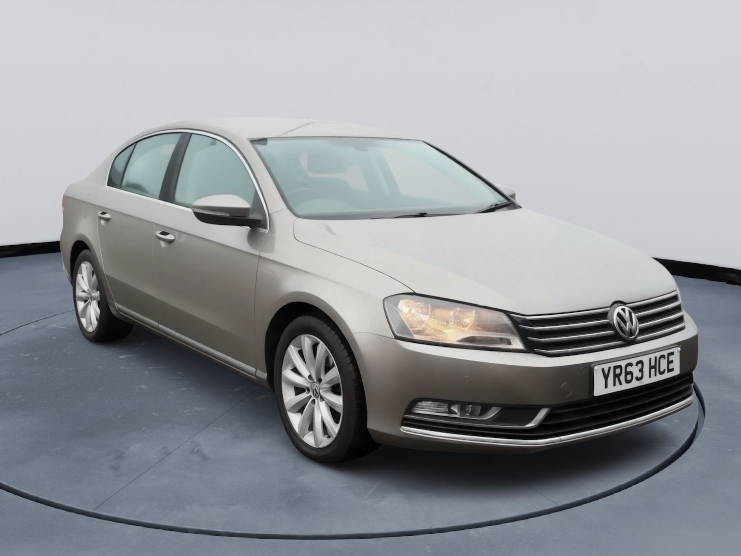Used Volkswagen Passat 2013 for sale - 77888392: Photo 3