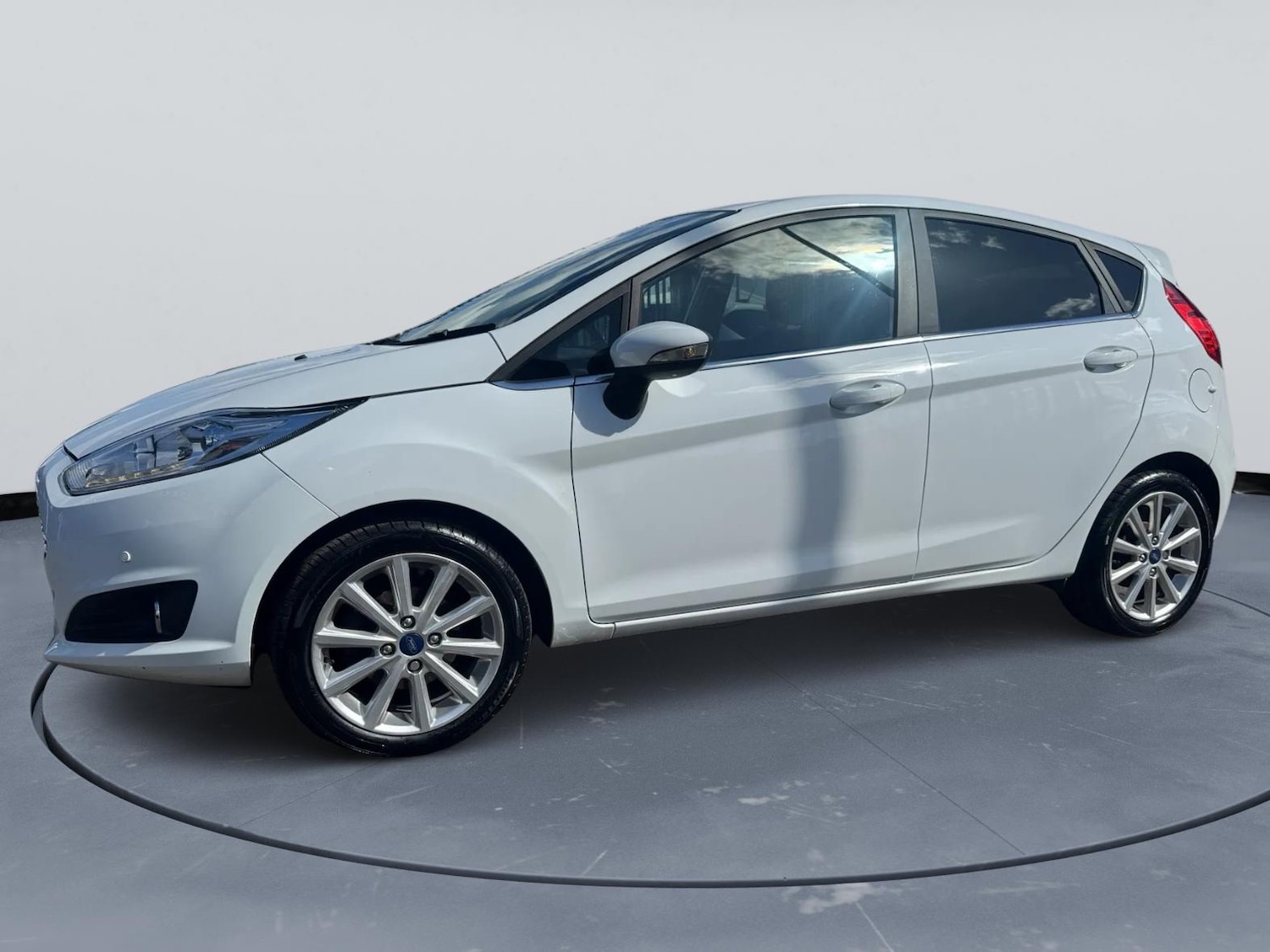 Used Ford Fiesta 2015 for sale - 77701394: Photo 1
