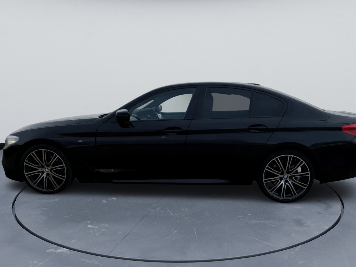 Used BMW 5 Series 2019 for sale - 77982020: Photo 5