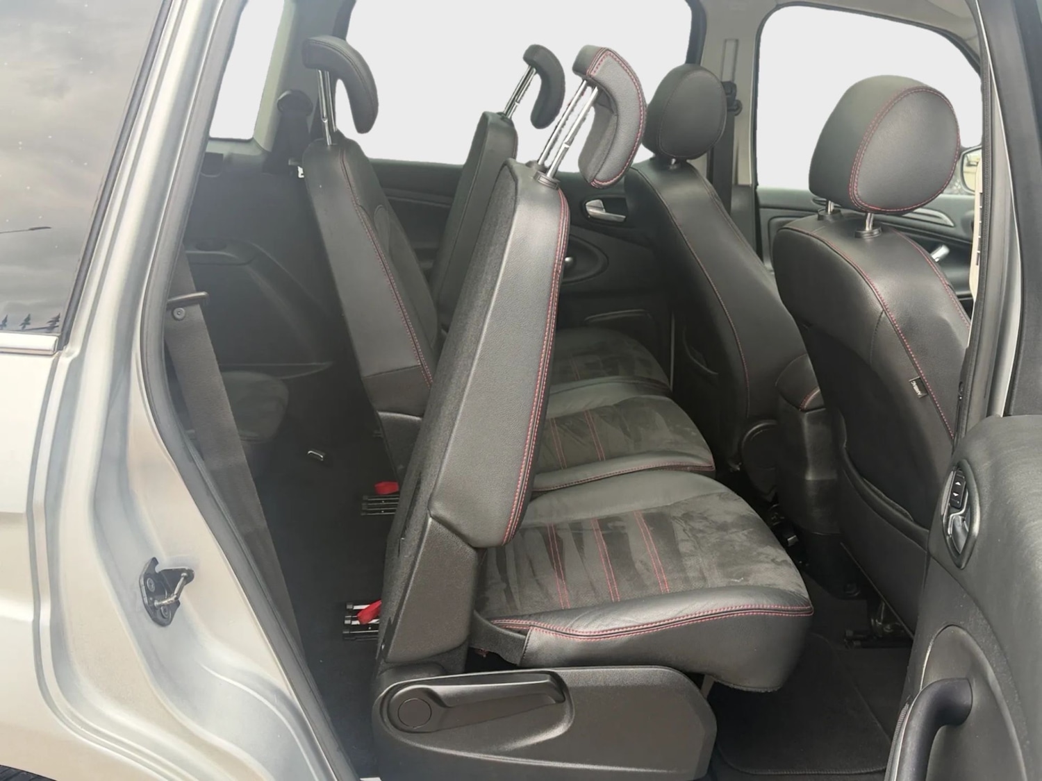 Used Ford S-Max 2011 for sale - 77819983: Photo 8