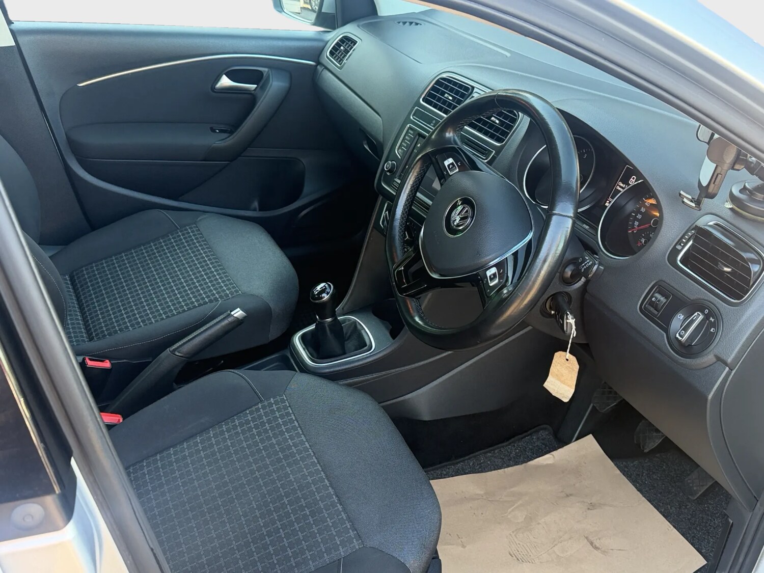 Used Volkswagen Polo 2014 for sale - 77982014: Photo 8