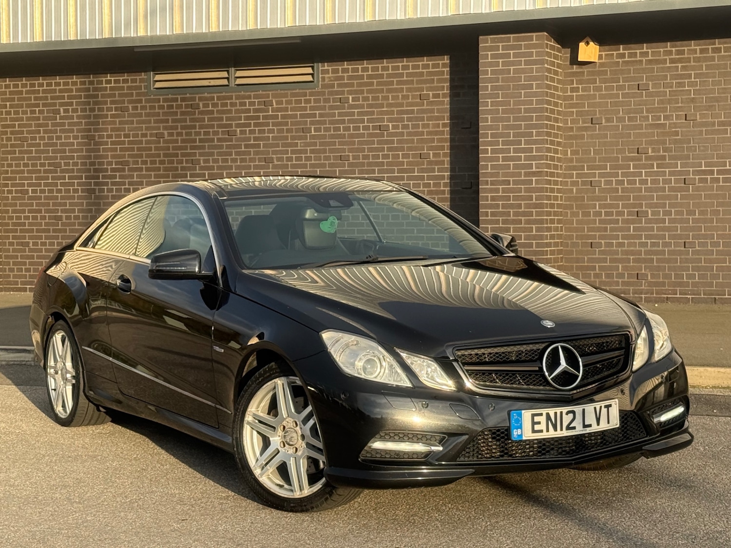 Used Mercedes-Benz E Class 2012 for sale - 78095640: Photo 2