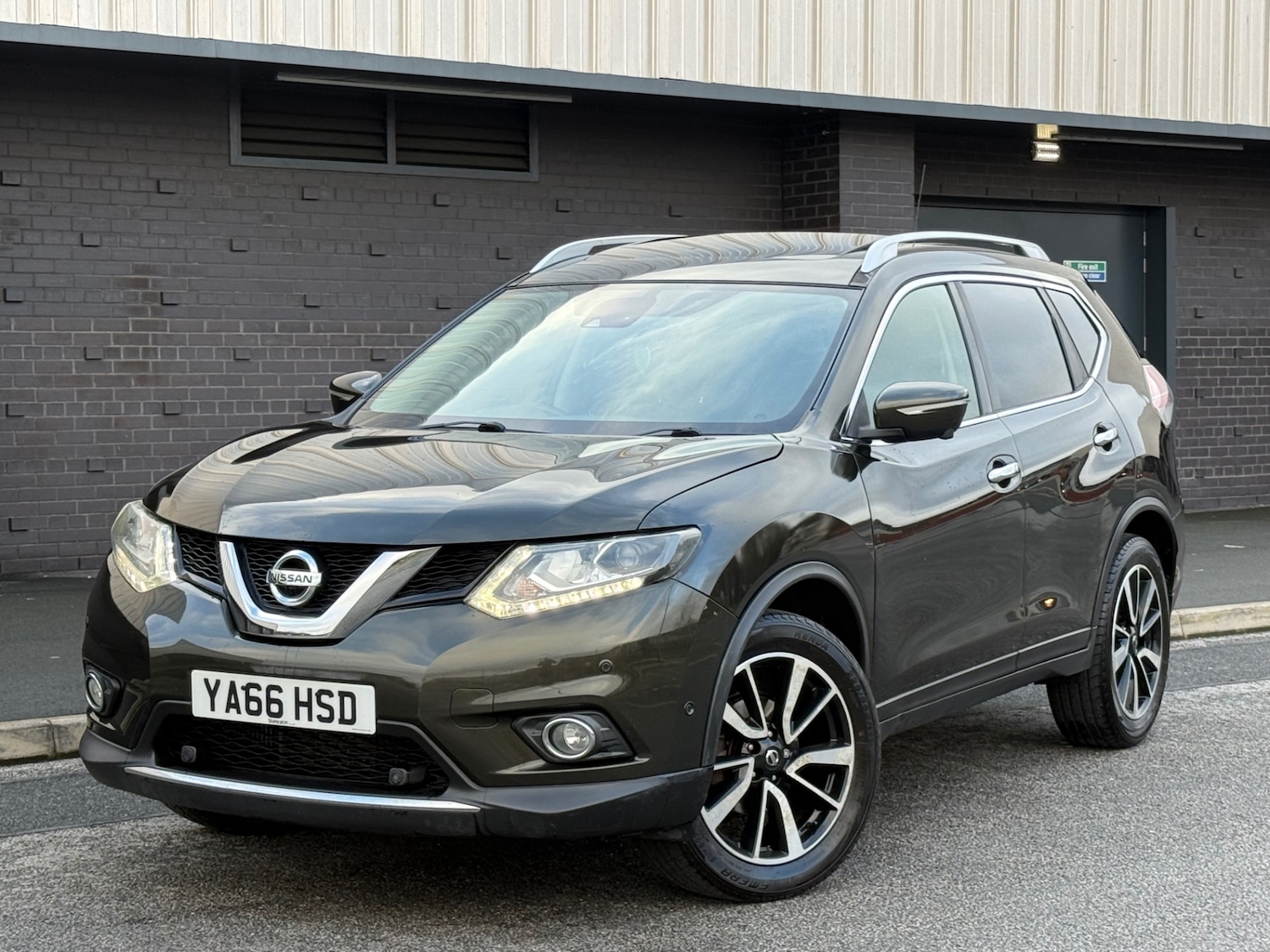 Used Nissan X-Trail 2016 for sale - 77310667: Photo 2