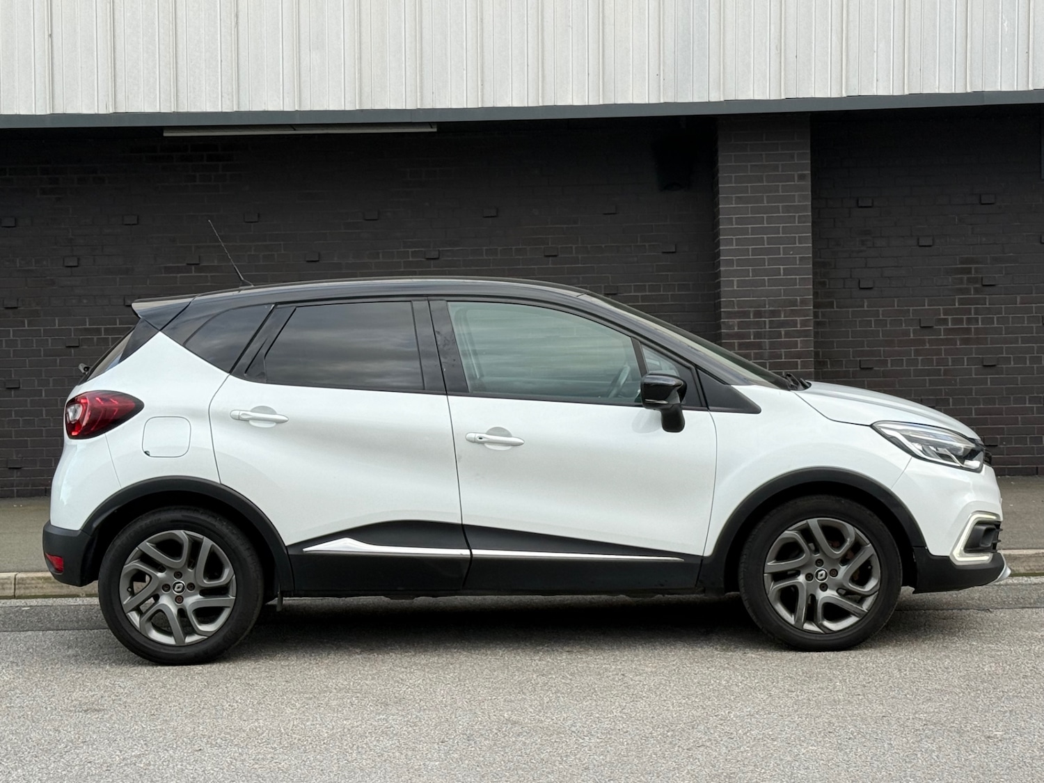 Used Renault Captur 2018 for sale - 78202526: Photo 14
