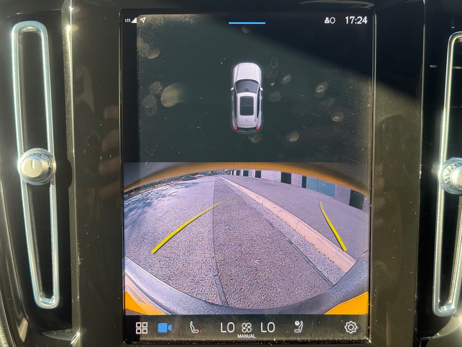 Used Volvo XC40 2023 for sale - 76430837: Photo 10