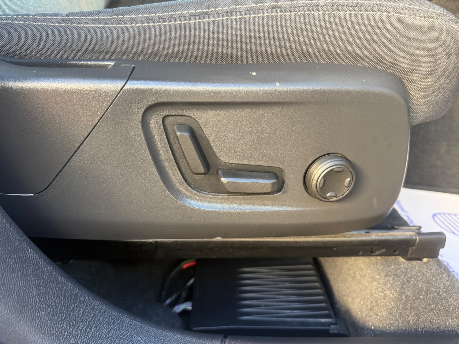 Used Volvo XC40 2023 for sale - 76430837: Photo 13