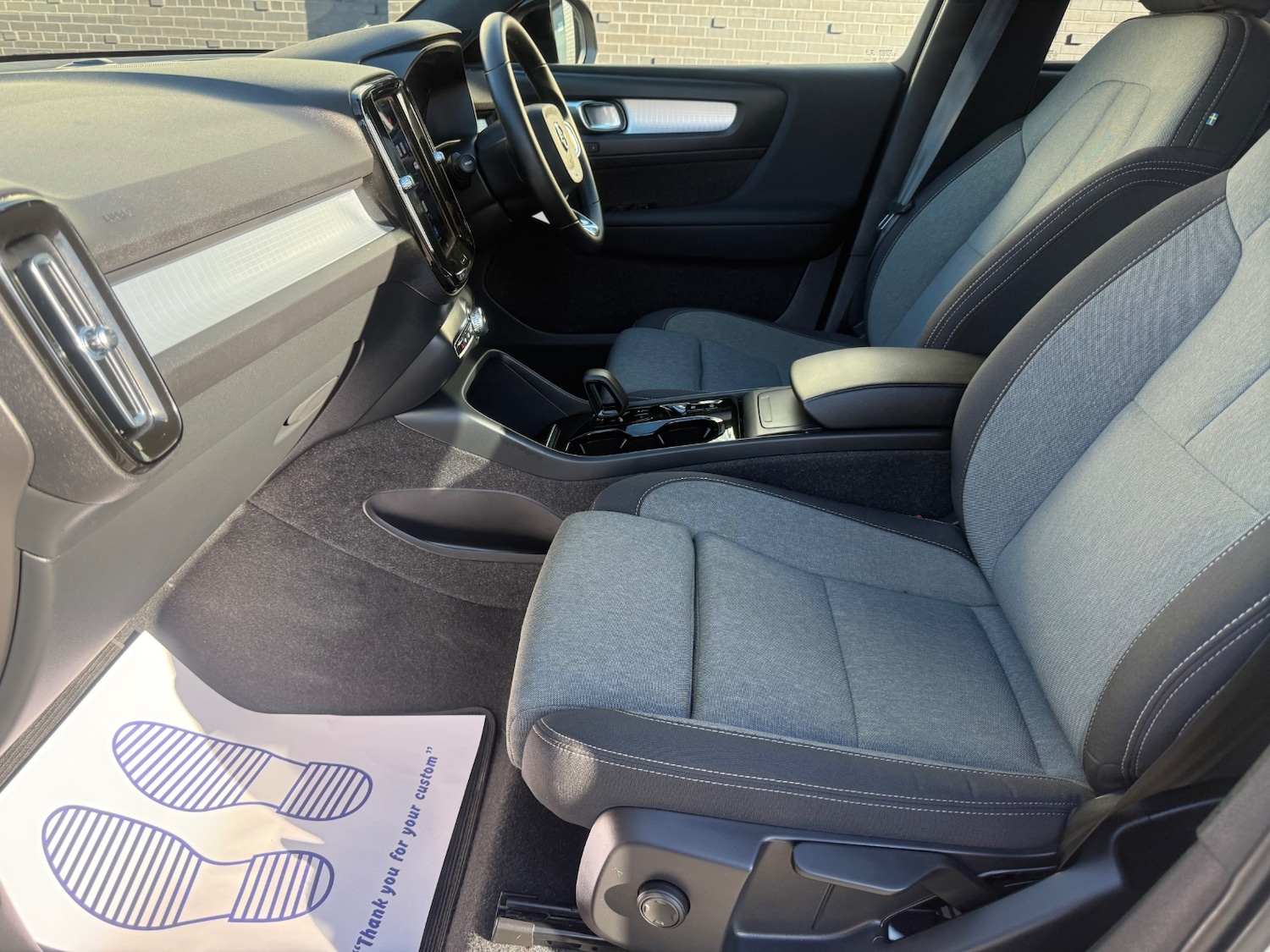 Used Volvo XC40 2023 for sale - 76430837: Photo 34