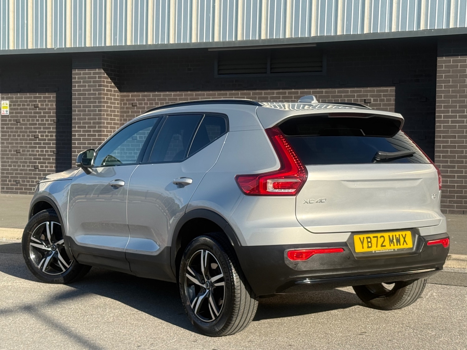 Used Volvo XC40 2023 for sale - 76430837: Photo 5