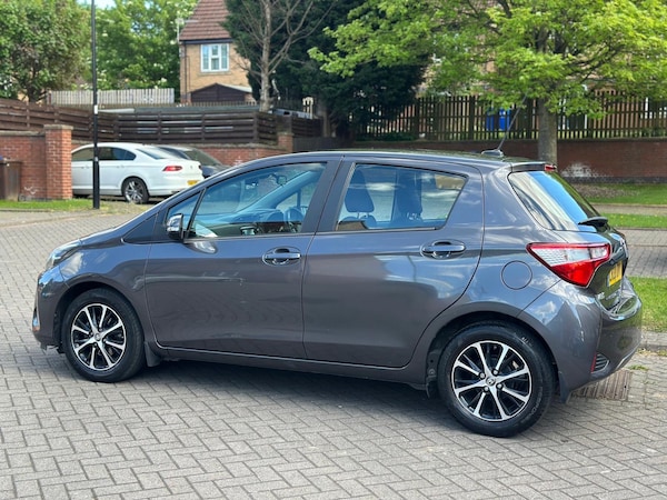 Used Toyota Yaris 2020 for sale - 76293314: Photo 6