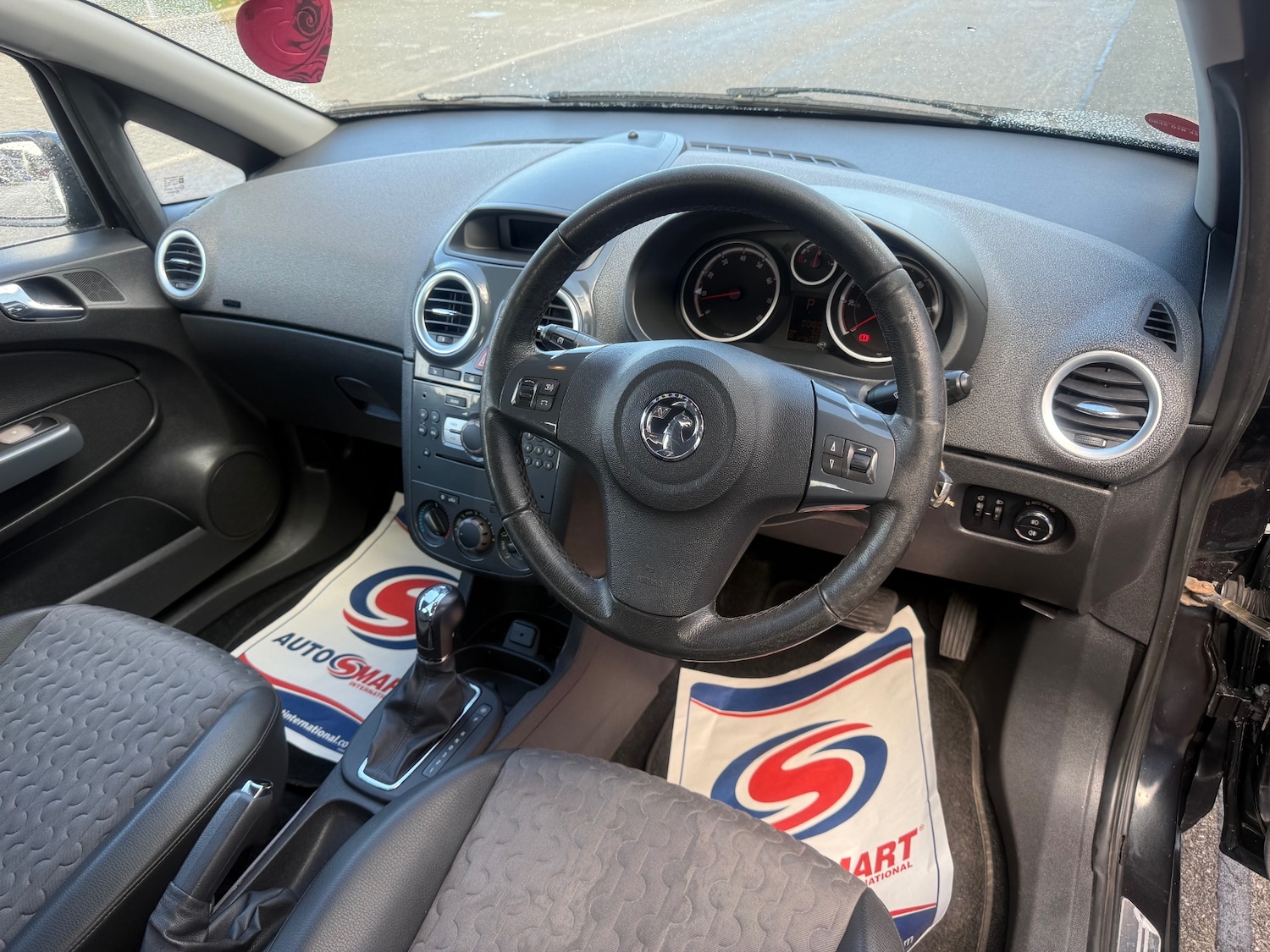 Used Vauxhall Corsa 2012 for sale - 78060739: Photo 11