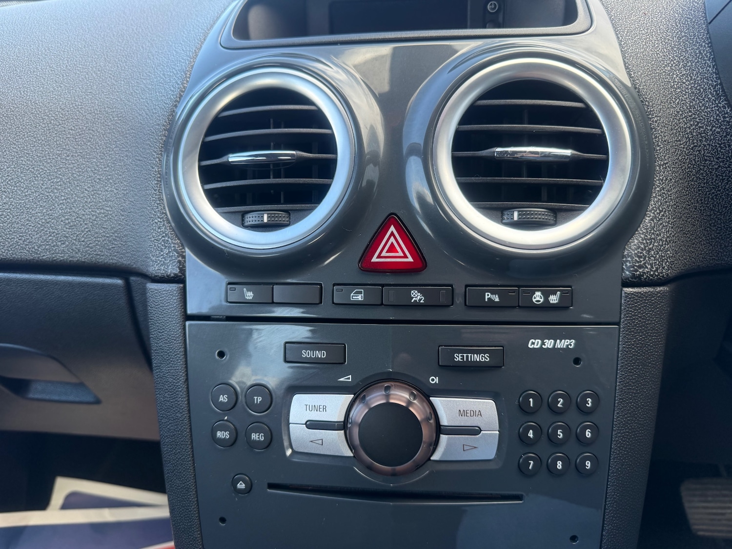 Used Vauxhall Corsa 2012 for sale - 78060739: Photo 12