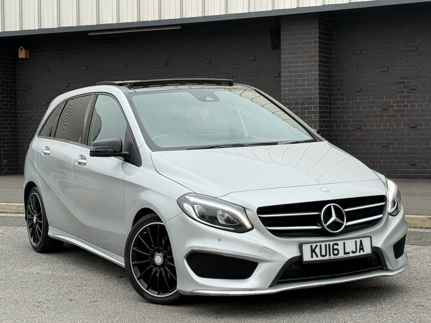 Used Mercedes-Benz B Class 2016 for sale - 76396706: Photo 1