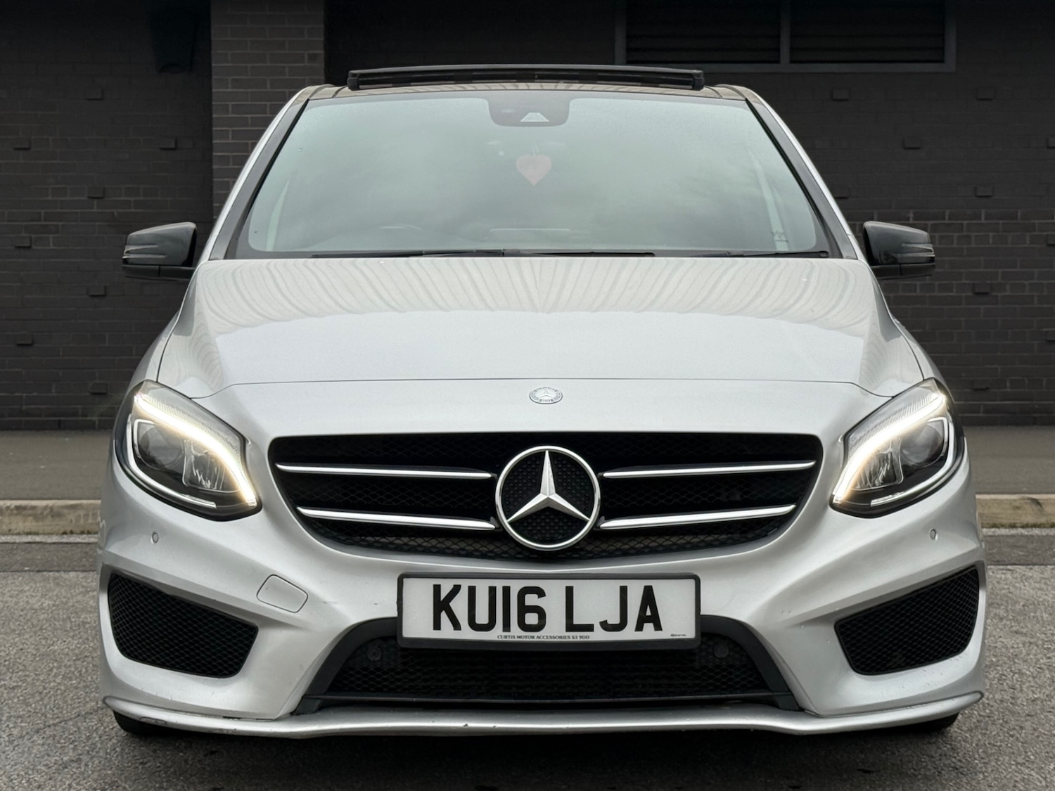 Used Mercedes-Benz B Class 2016 for sale - 76396706: Photo 3