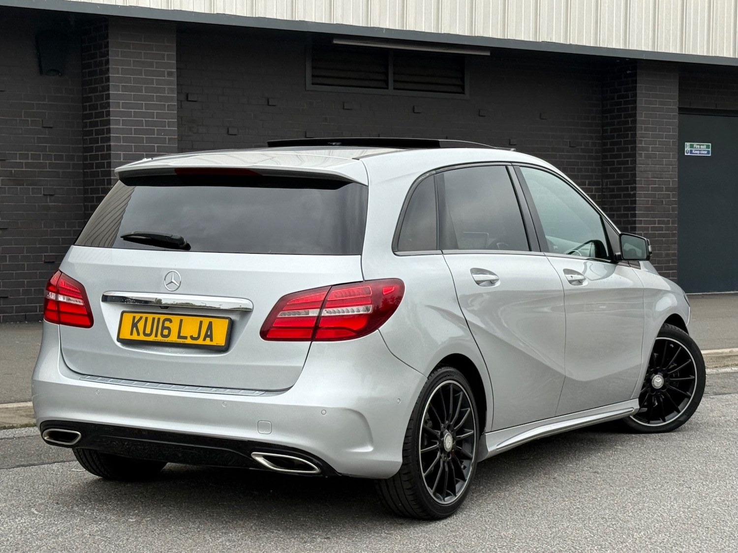 Used Mercedes-Benz B Class 2016 for sale - 76396706: Photo 5