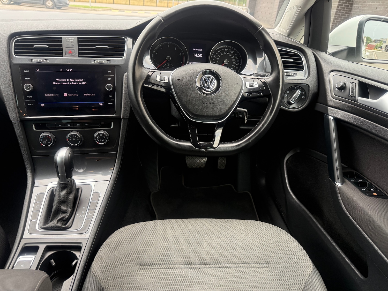 Used Volkswagen Golf 2019 for sale - 77213648: Photo 14