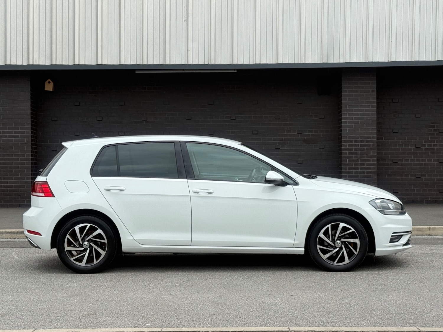 Used Volkswagen Golf 2019 for sale - 77213648: Photo 8