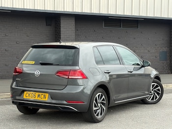 Used Volkswagen Golf 2019 for sale - 75913611: Photo