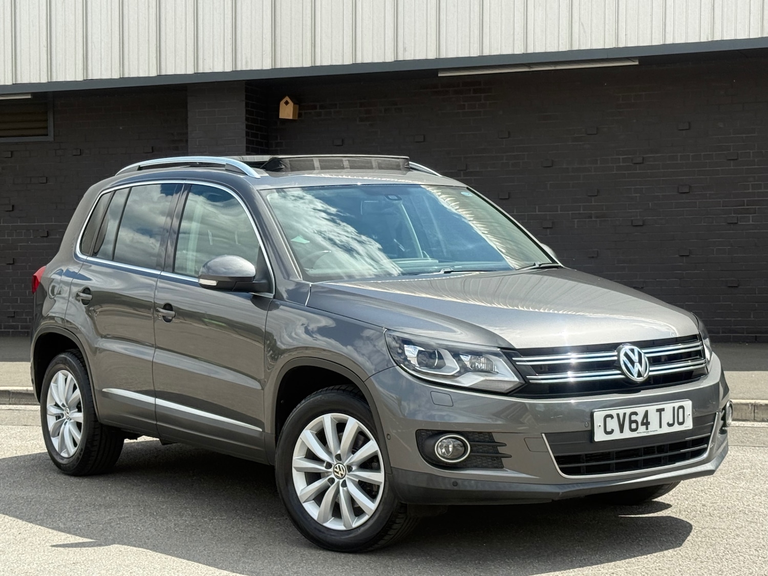 Used Volkswagen Tiguan 2014 for sale - 77058398: Photo 2