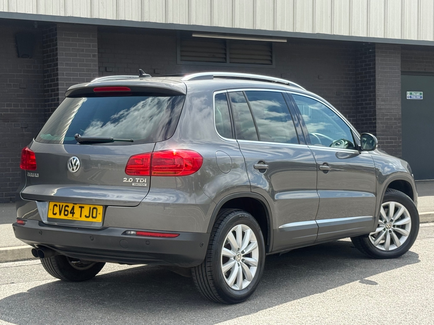 Used Volkswagen Tiguan 2014 for sale - 77058398: Photo 5