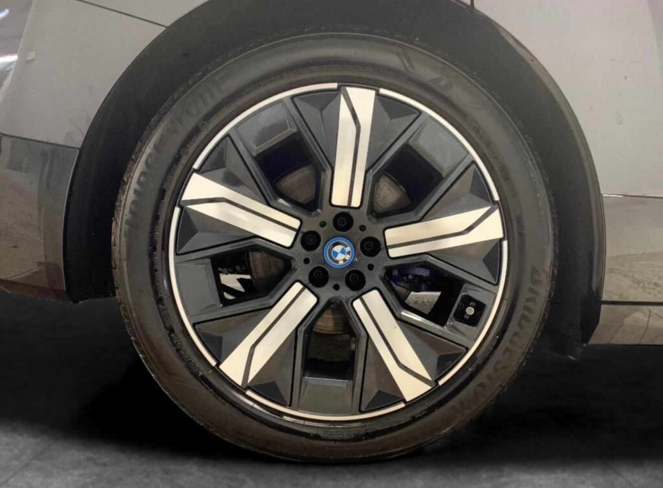 Used BMW iX 2023 for sale - 77129836: Photo 21