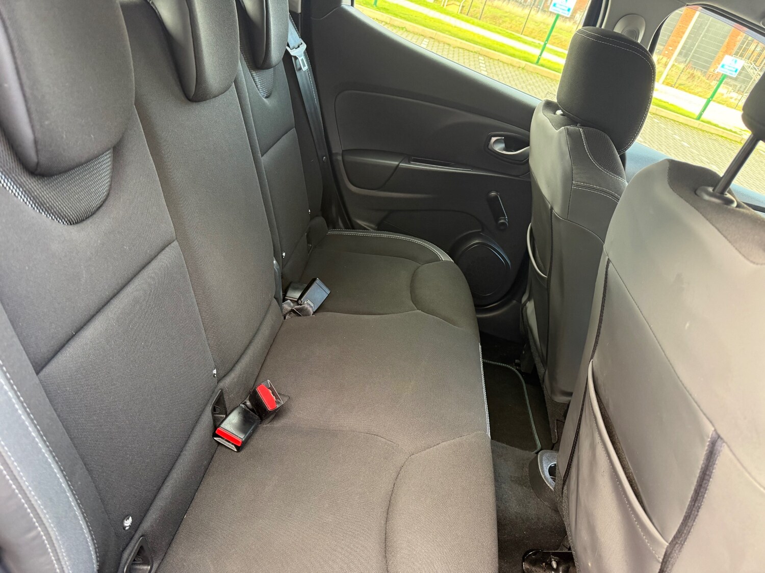 Used Renault Clio 2017 for sale - 77536413: Photo 32