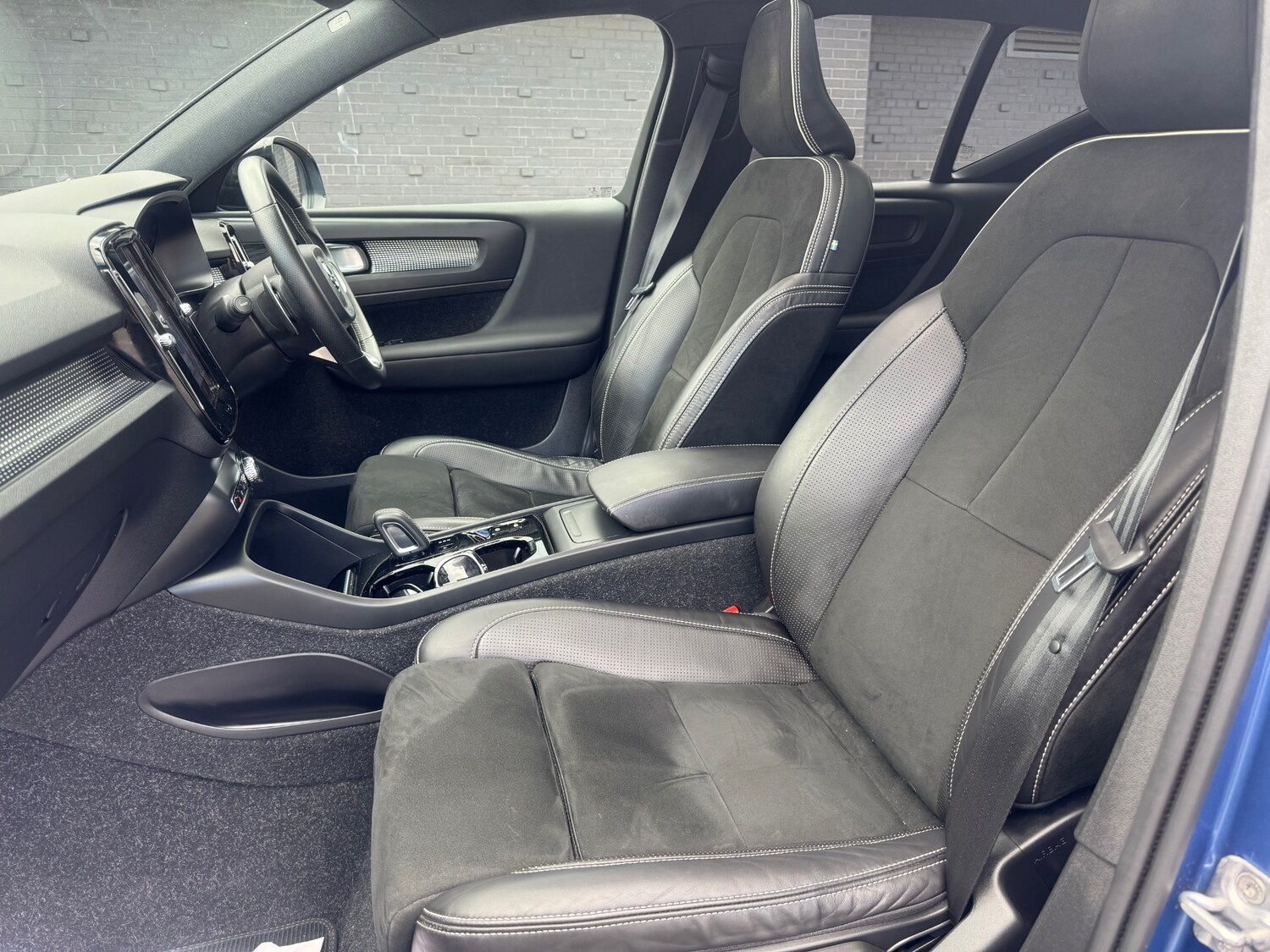 Used Volvo XC40 2020 for sale - 77536262: Photo 34