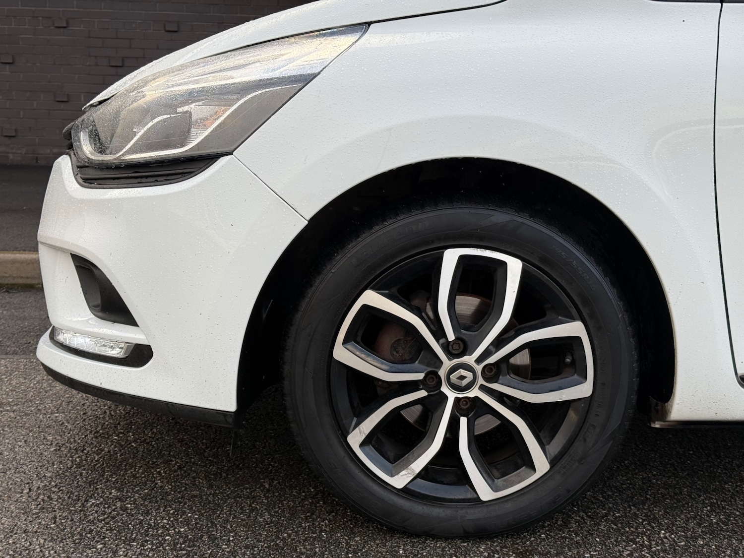 Used Renault Clio 2018 for sale - 77548496: Photo 18