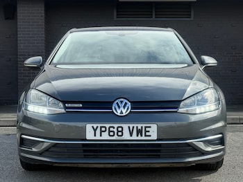 Used Volkswagen Golf 2018 for sale - 78301012: Photo