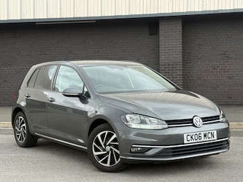 Used Volkswagen Golf 2019 for sale - 75617146: Photo