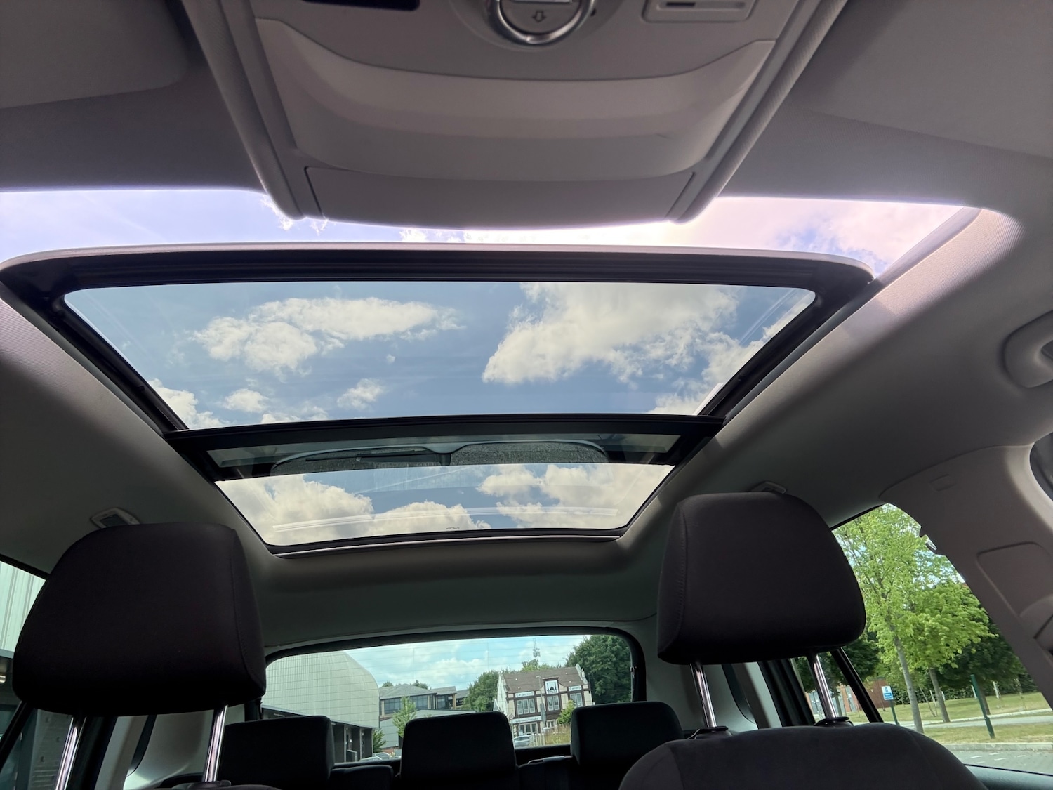 Used Volkswagen Tiguan 2014 for sale - 77213660: Photo 10