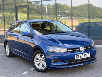 Used Volkswagen Polo 2019 for sale - 78674450: Photo