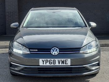 Used Volkswagen Golf 2018 for sale - 78526940: Photo