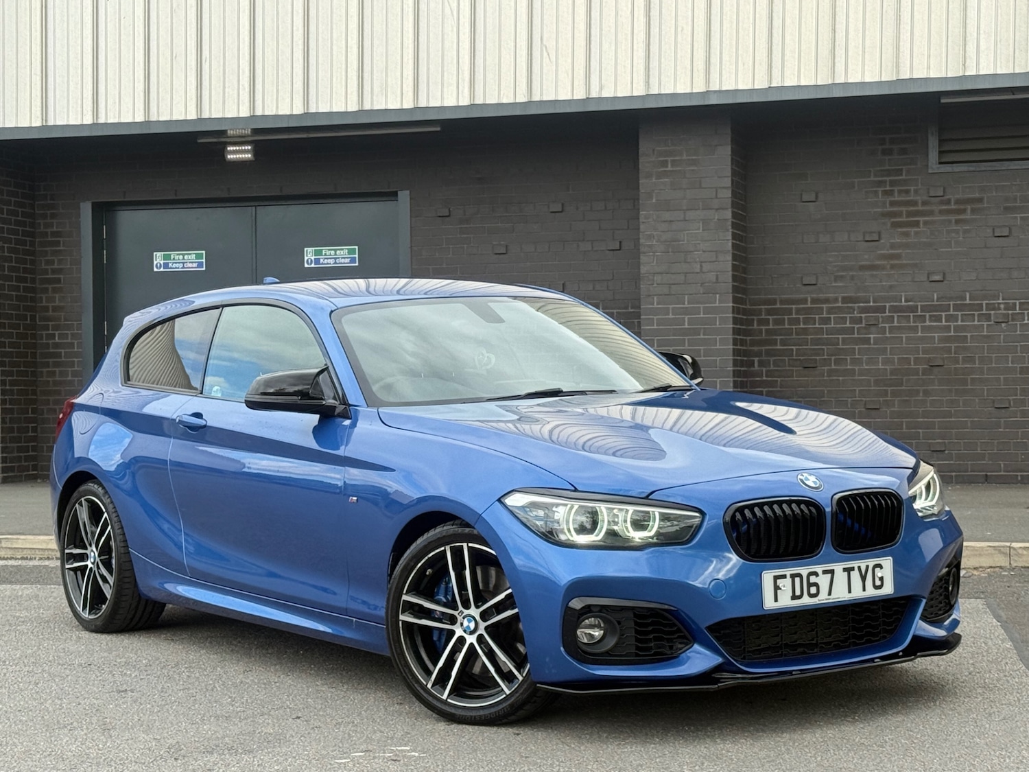 Used BMW 1 Series 2017 for sale - 76897218: Photo 2