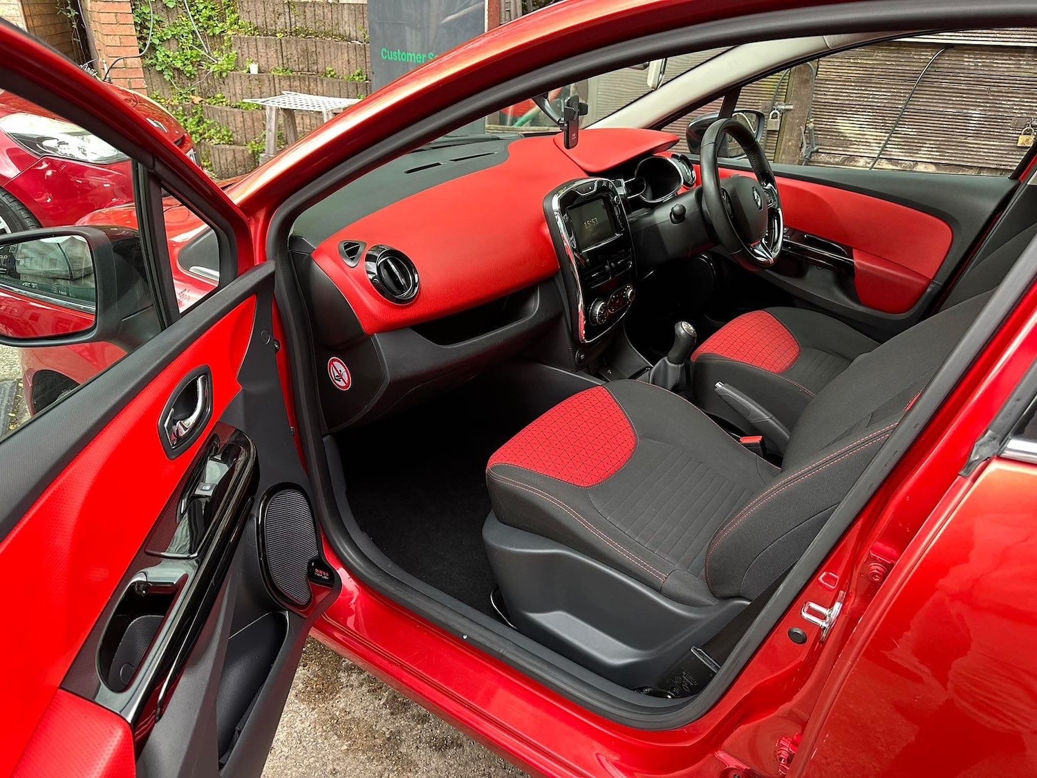 Used Renault Clio 2013 for sale - 77129731: Photo 4