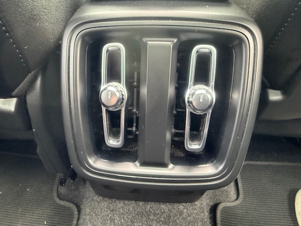 Used Volvo XC40 2020 for sale - 76293316: Photo 17