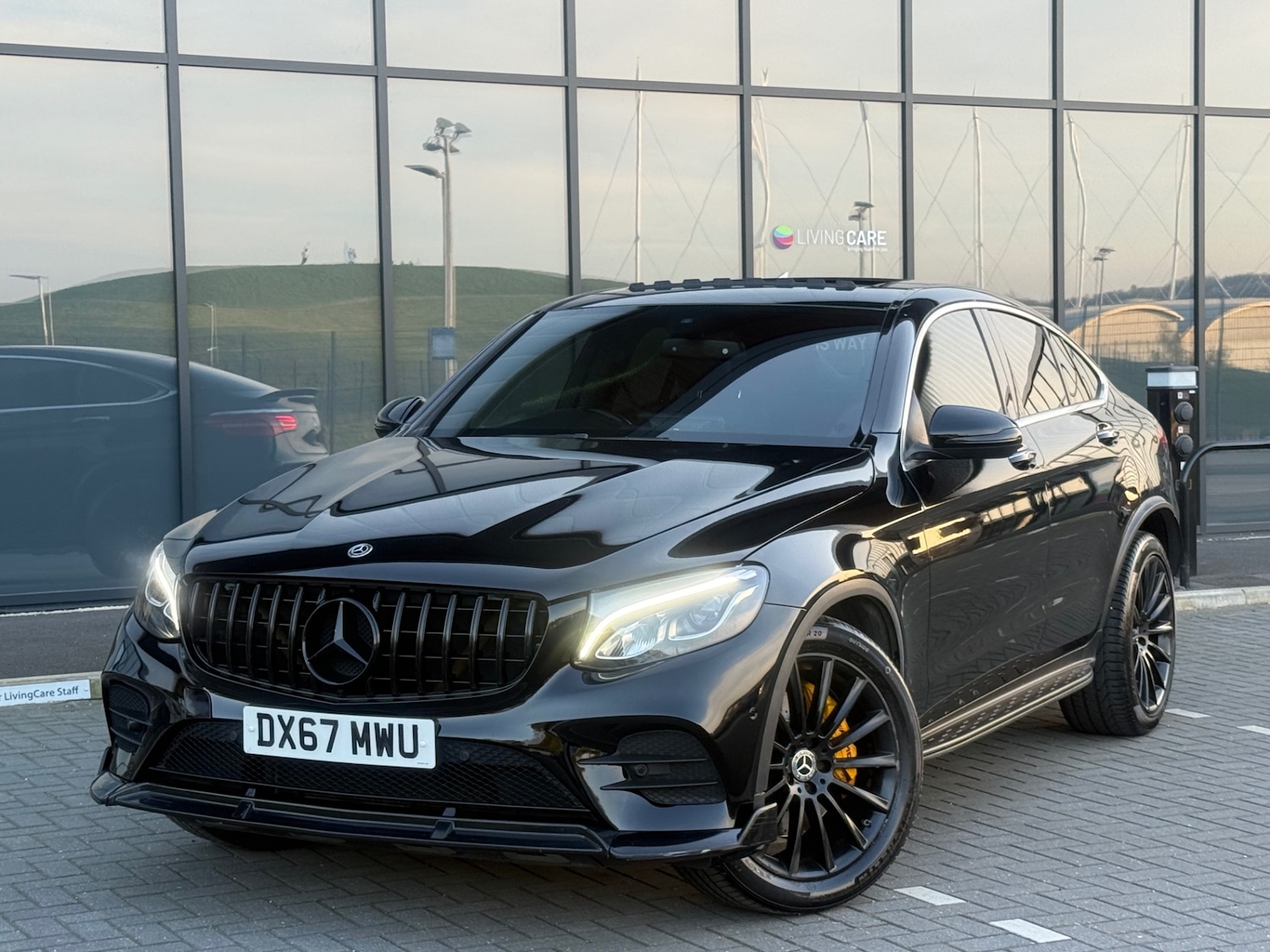 Used Mercedes-Benz GLC 2017 for sale - 78169137: Photo 2