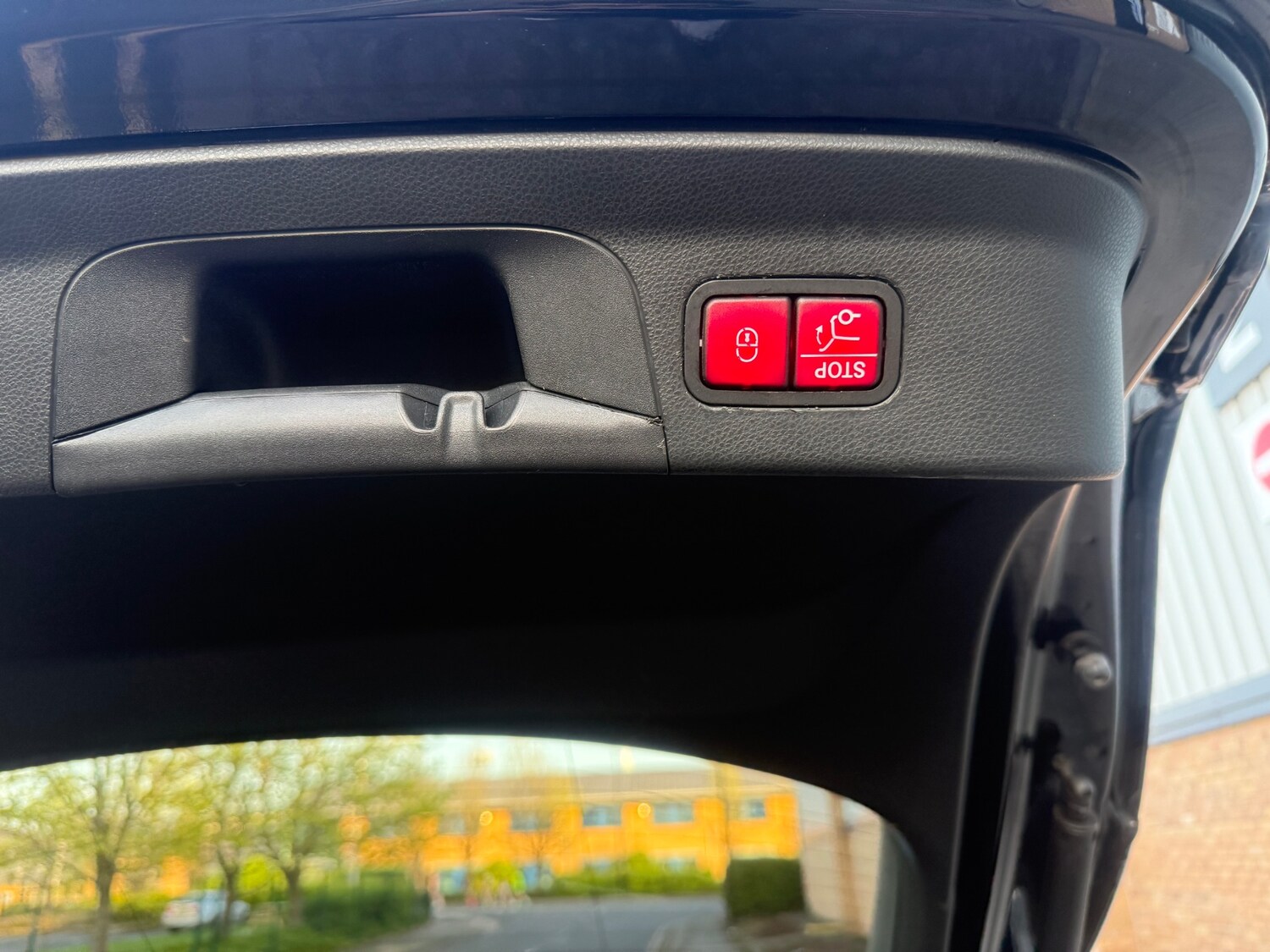 Used Mercedes-Benz GLC 2017 for sale - 78169137: Photo 23