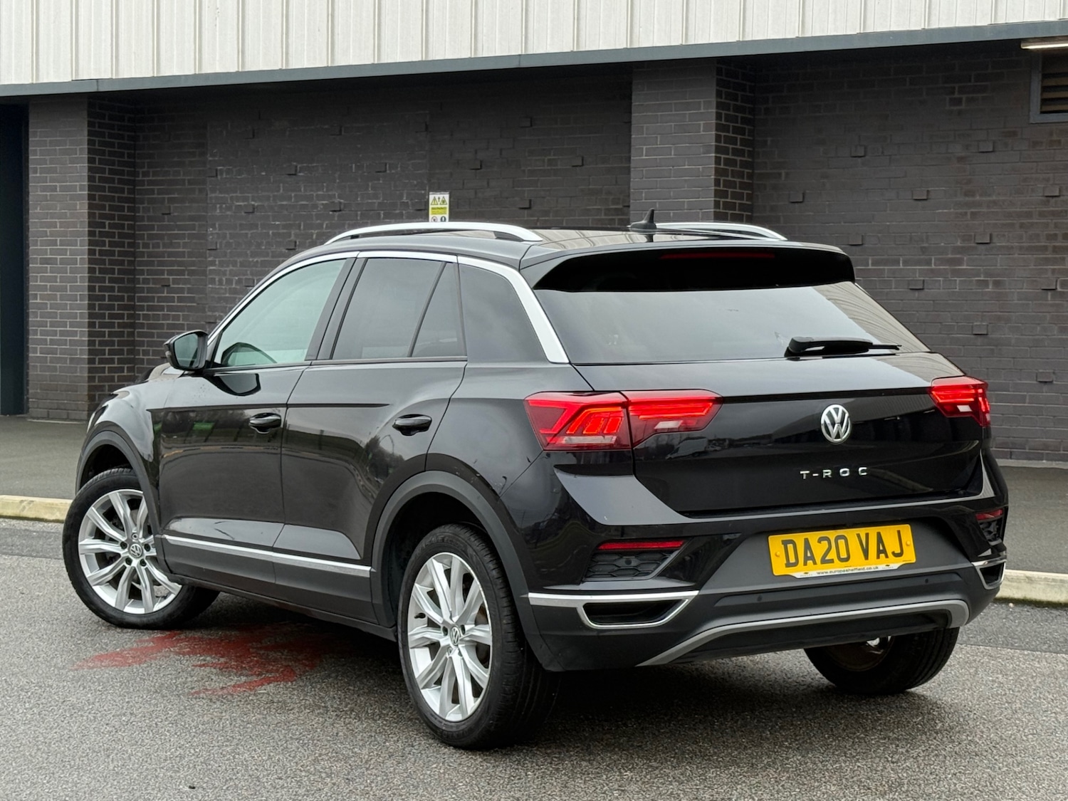Used Volkswagen T-Roc 2020 for sale - 77963854: Photo 4