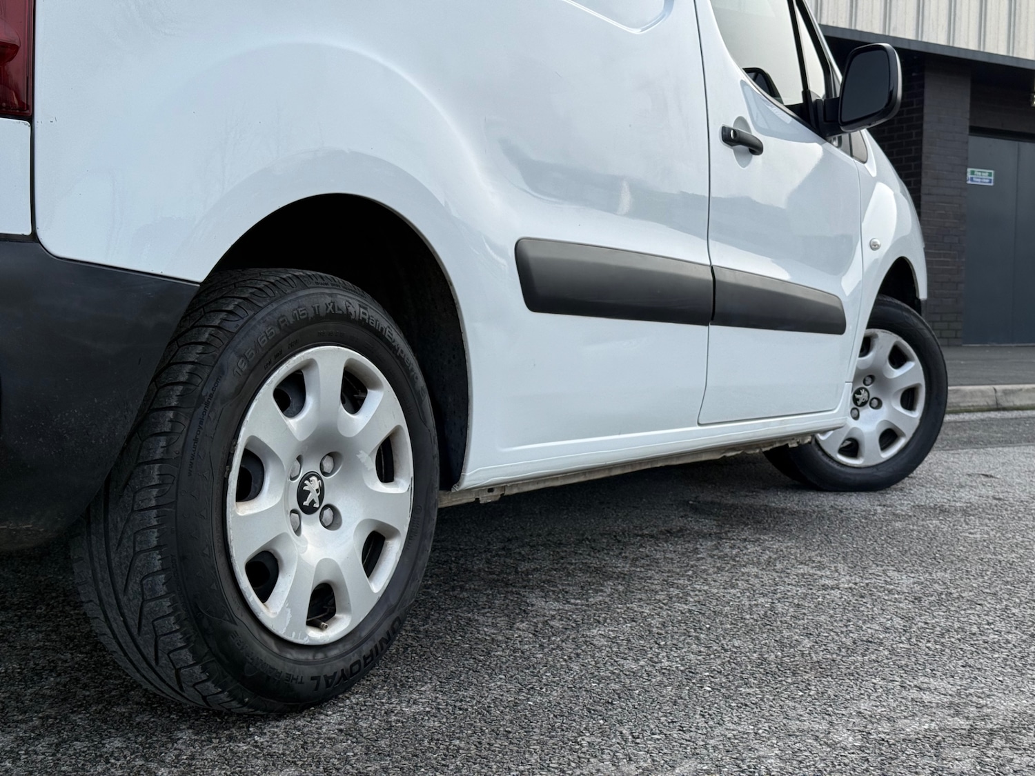 Used Peugeot Partner 2018 for sale - 77584264: Photo 24