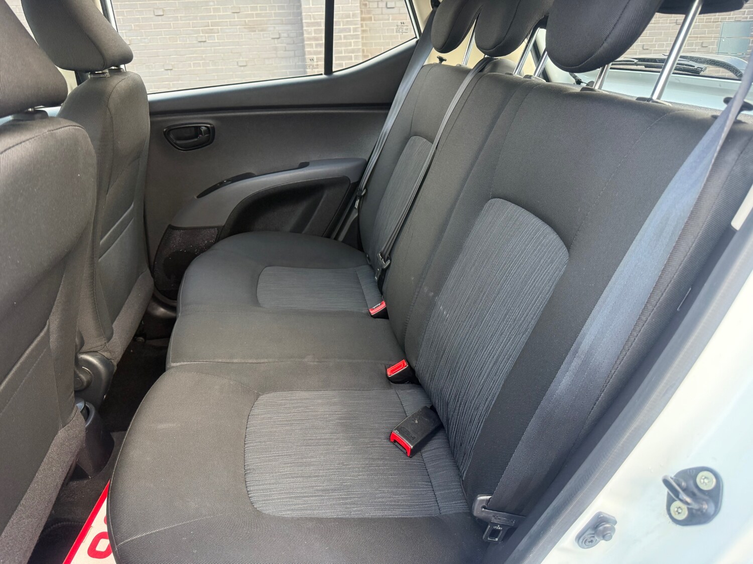 Used Hyundai i10 2013 for sale - 78031912: Photo 18