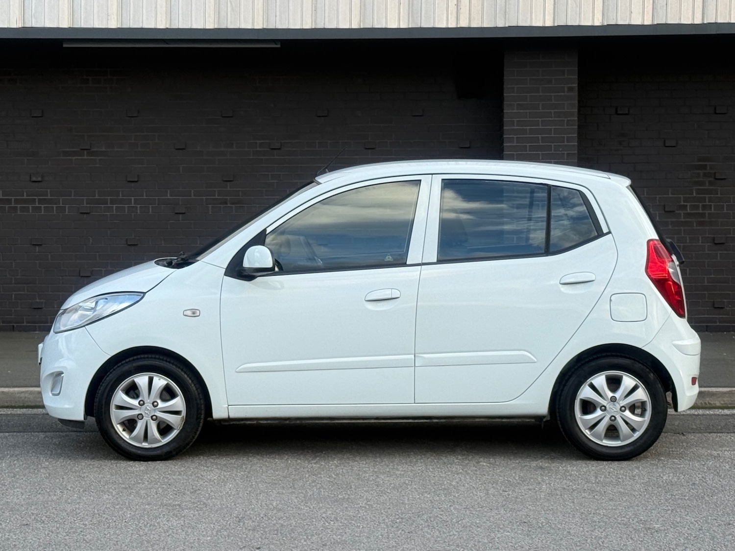 Used Hyundai i10 2013 for sale - 78031912: Photo 7