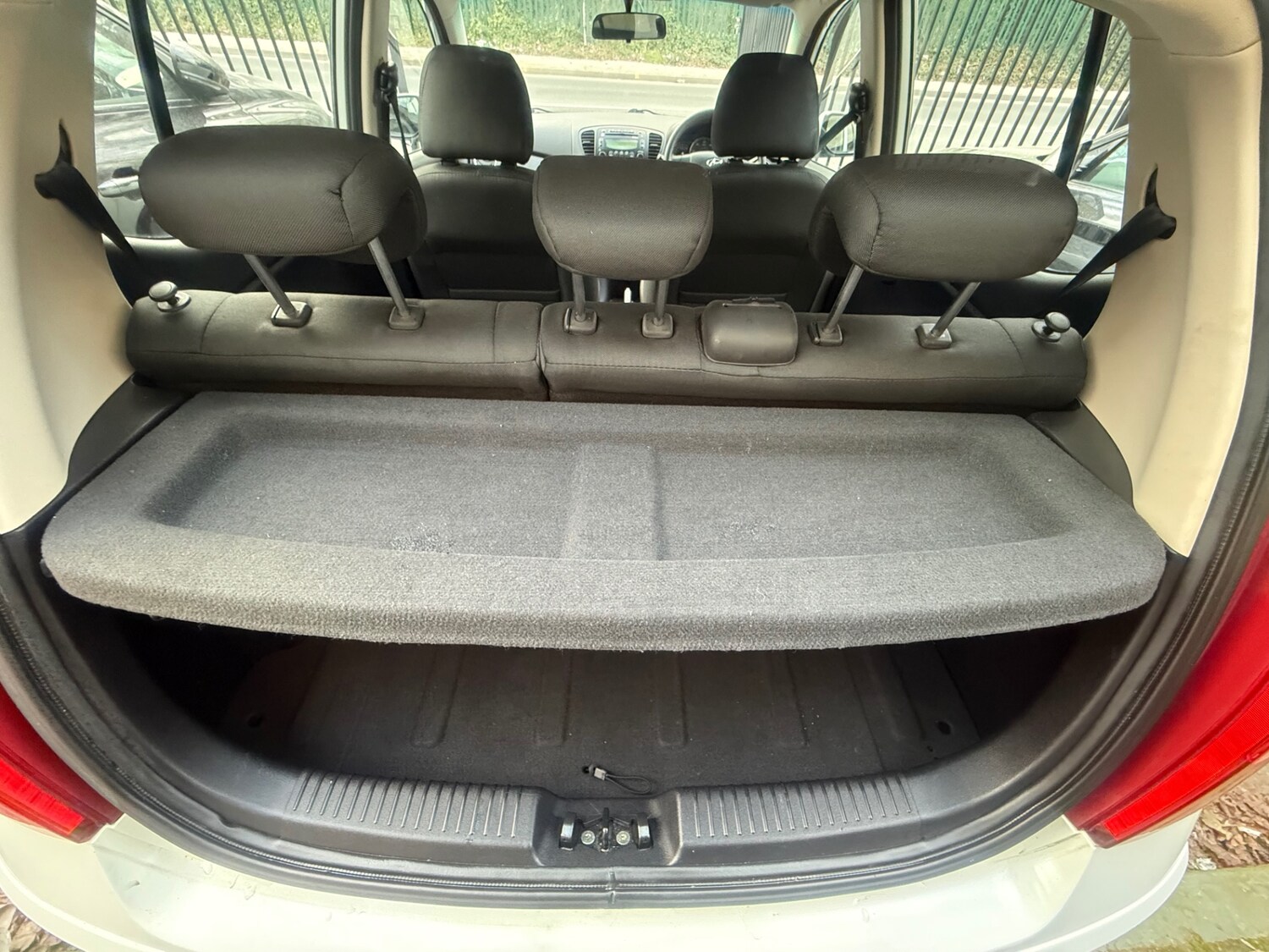 Used Hyundai i10 2013 for sale - 77819977: Photo 22